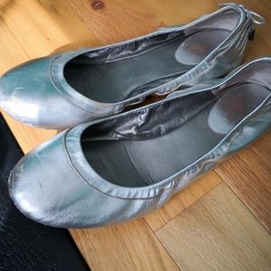 NEW YEARS! Cole Haan Size 10B Silver ballet flats